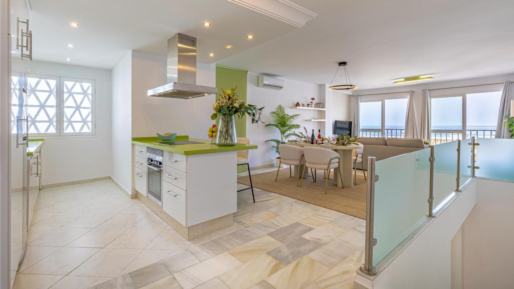 Vacation Marbella I Sea Views, 24-7 Security, Parking, Walk To Everything In Luxurious Puerto Banus エクステリア 写真